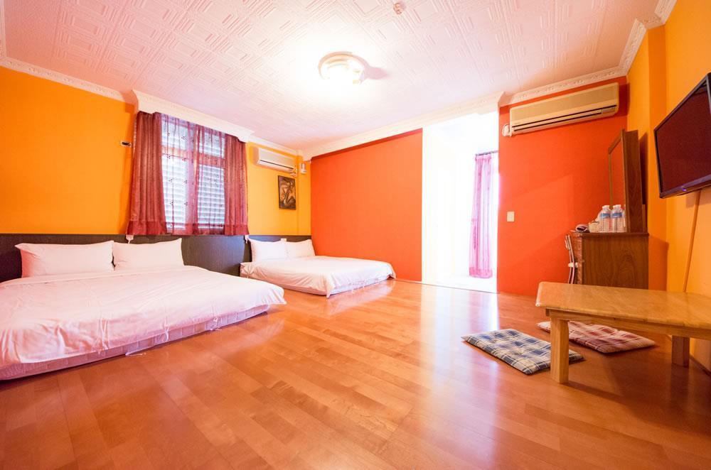 Dog House Bed & Breakfast Taitung Ngoại thất bức ảnh