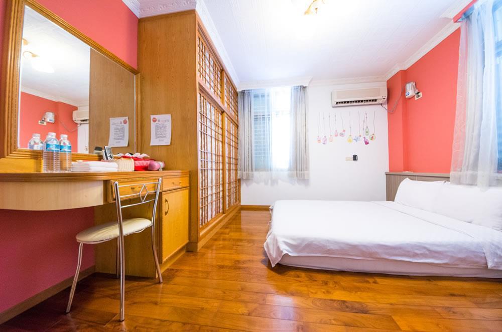 Dog House Bed & Breakfast Taitung Ngoại thất bức ảnh