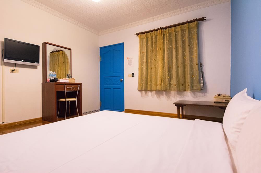 Dog House Bed & Breakfast Taitung Ngoại thất bức ảnh