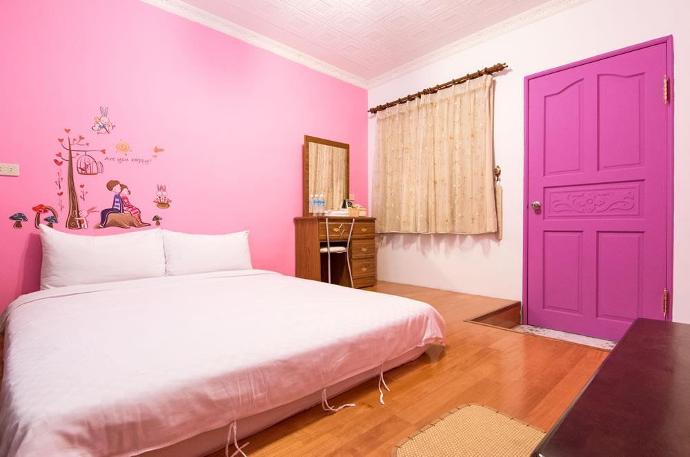 Dog House Bed & Breakfast Taitung Ngoại thất bức ảnh