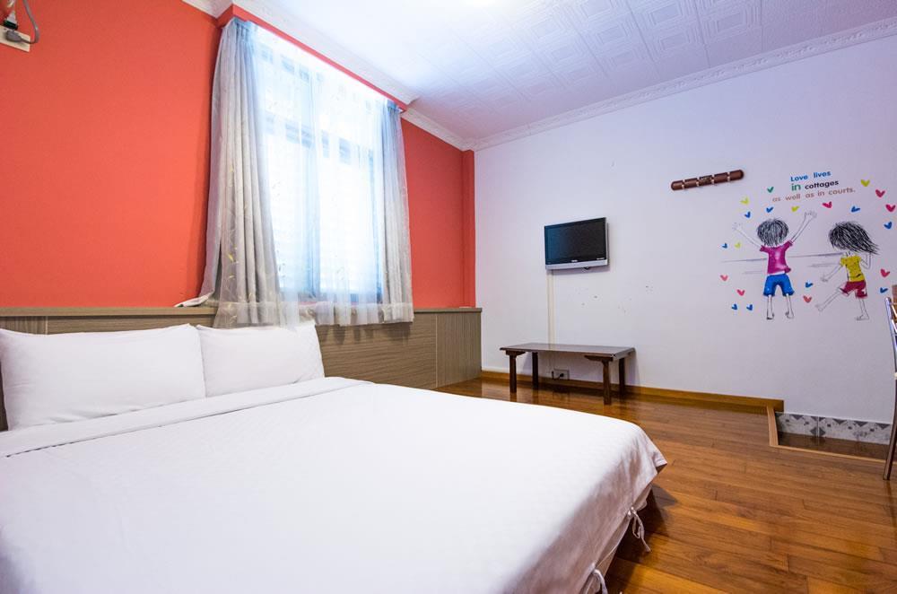 Dog House Bed & Breakfast Taitung Ngoại thất bức ảnh
