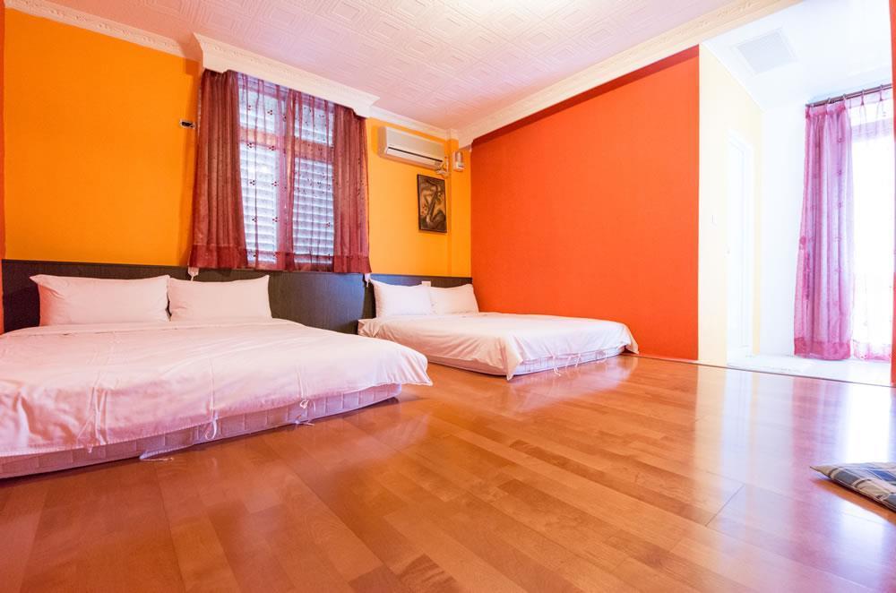 Dog House Bed & Breakfast Taitung Ngoại thất bức ảnh